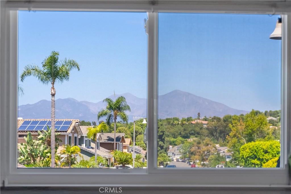 MLS #OC25182616 image #39