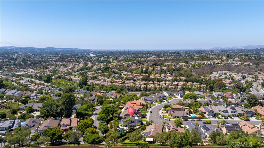 MLS #OC25182616 image #4