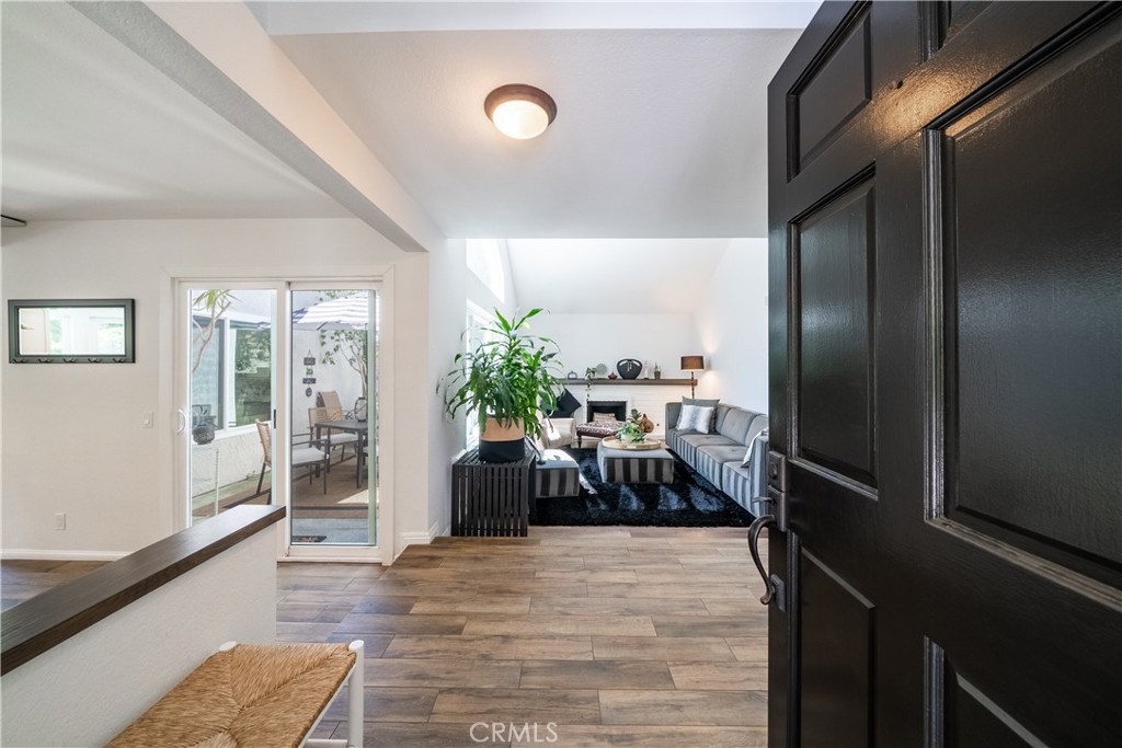 MLS #OC25182616 image #6