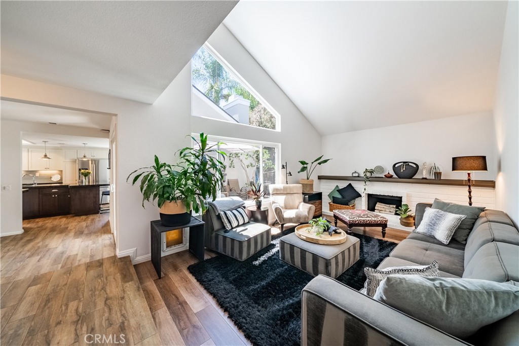 MLS #OC25182616 image #7