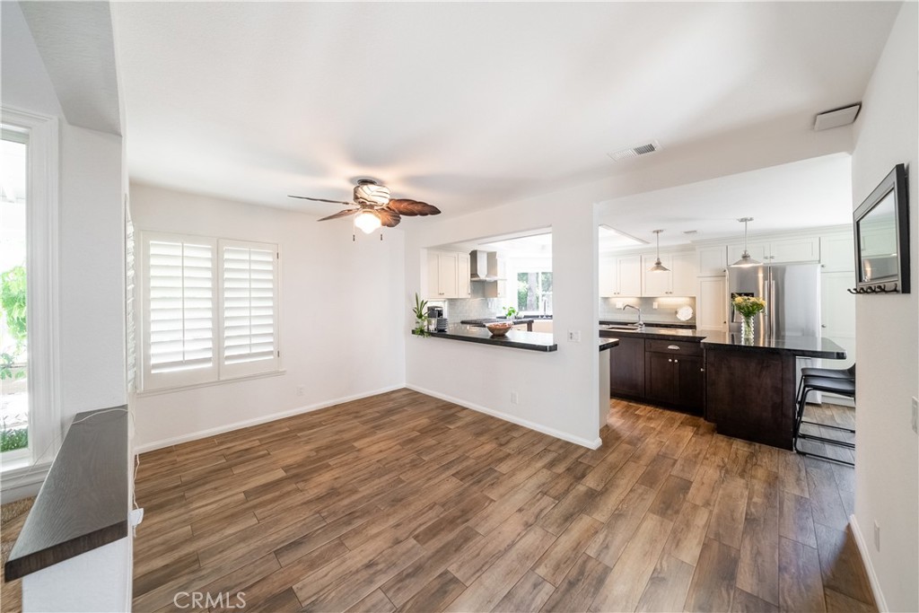 MLS #OC25182616 image #9