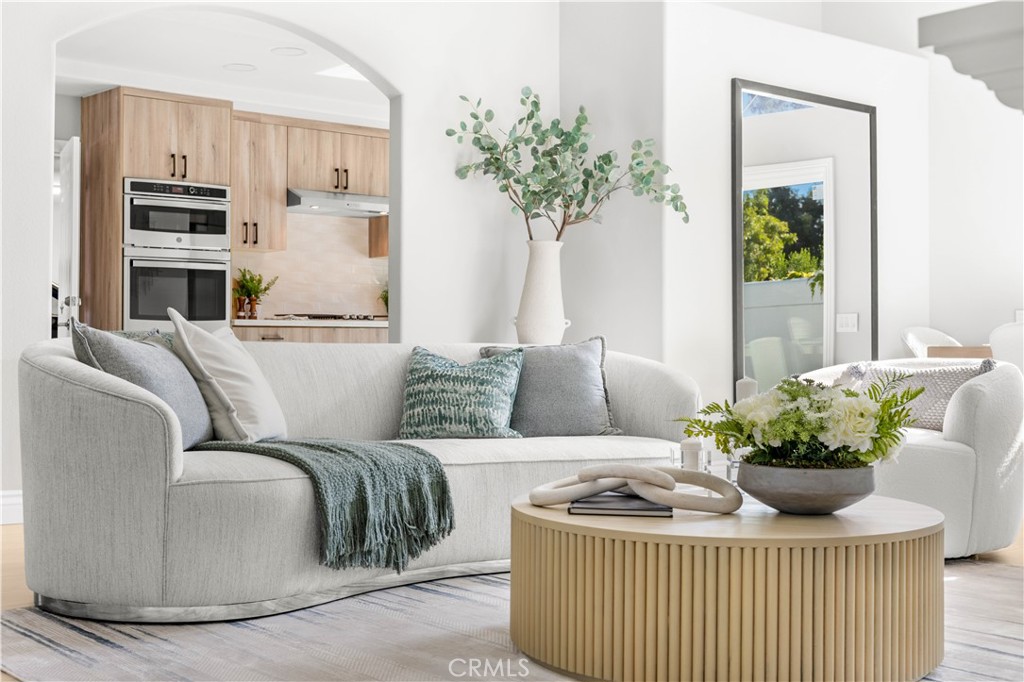 MLS #OC25182637 image #11