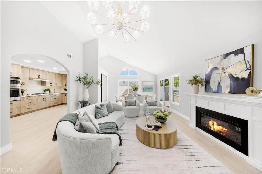 MLS #OC25182637 image #12