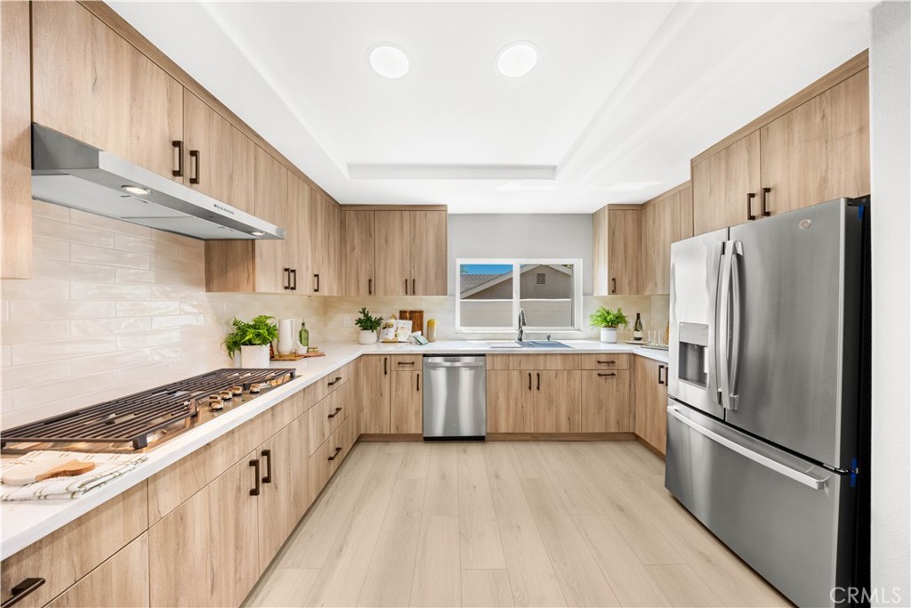 MLS #OC25182637 image #17