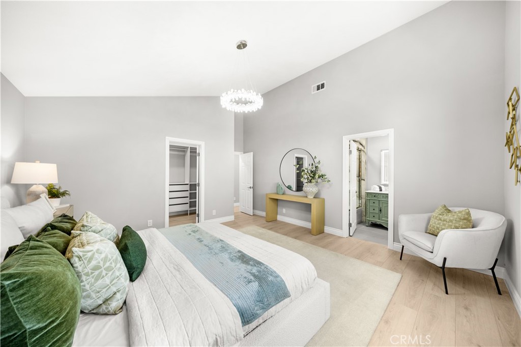 MLS #OC25182637 image #21