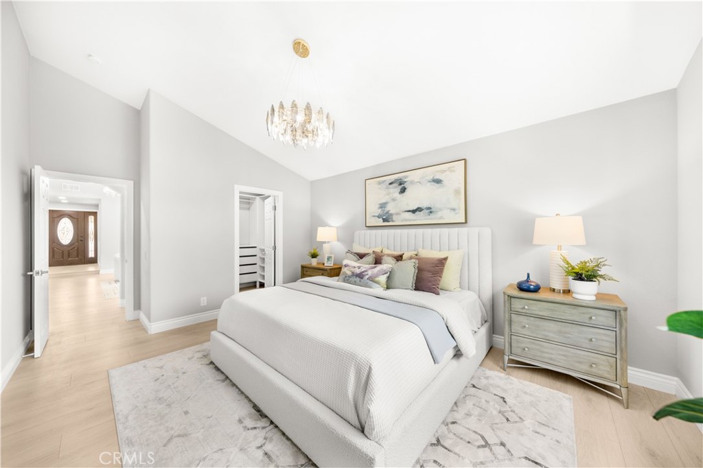 MLS #OC25182637 image #22