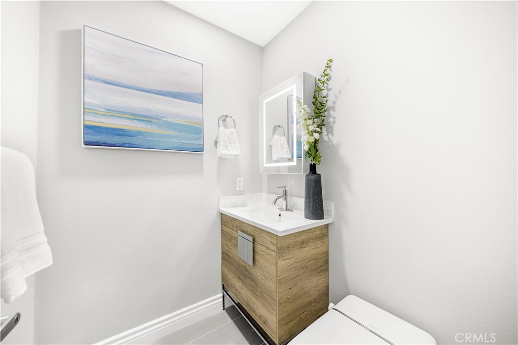 MLS #OC25182637 image #25