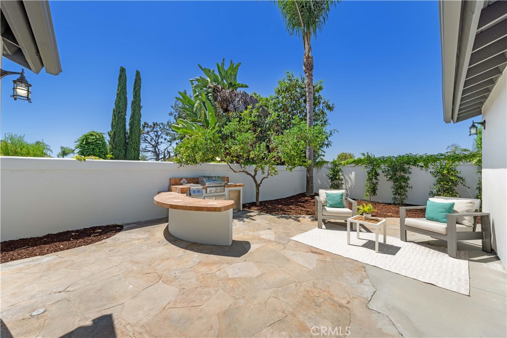 MLS #OC25182637 image #31