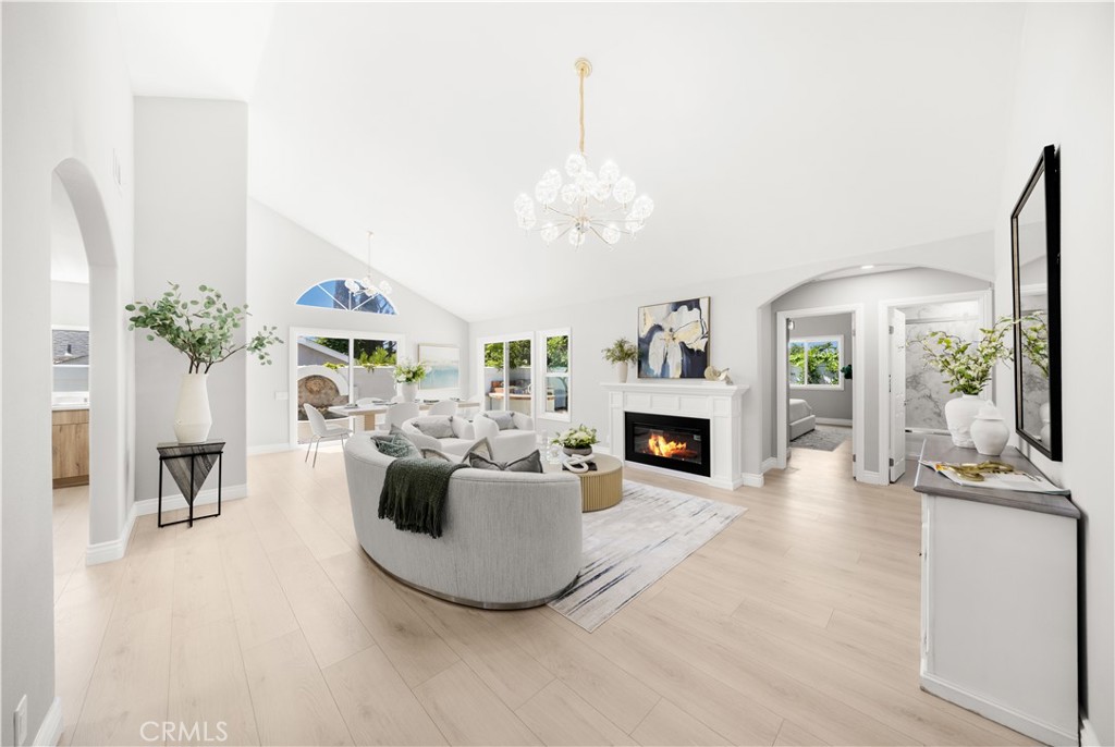 MLS #OC25182637 image #9