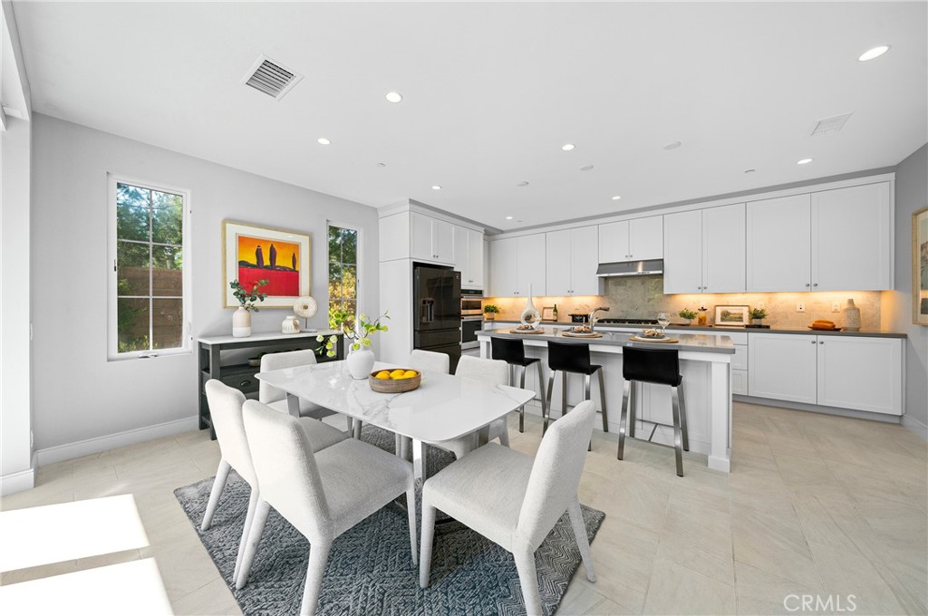 MLS #OC25182658 image #11