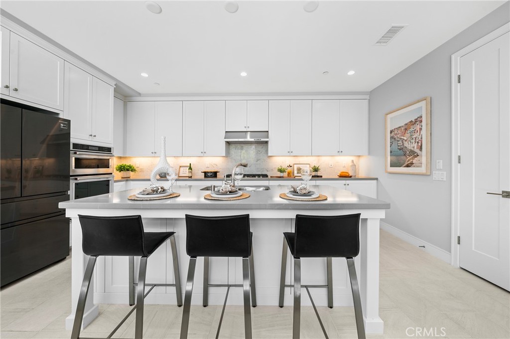 MLS #OC25182658 image #12