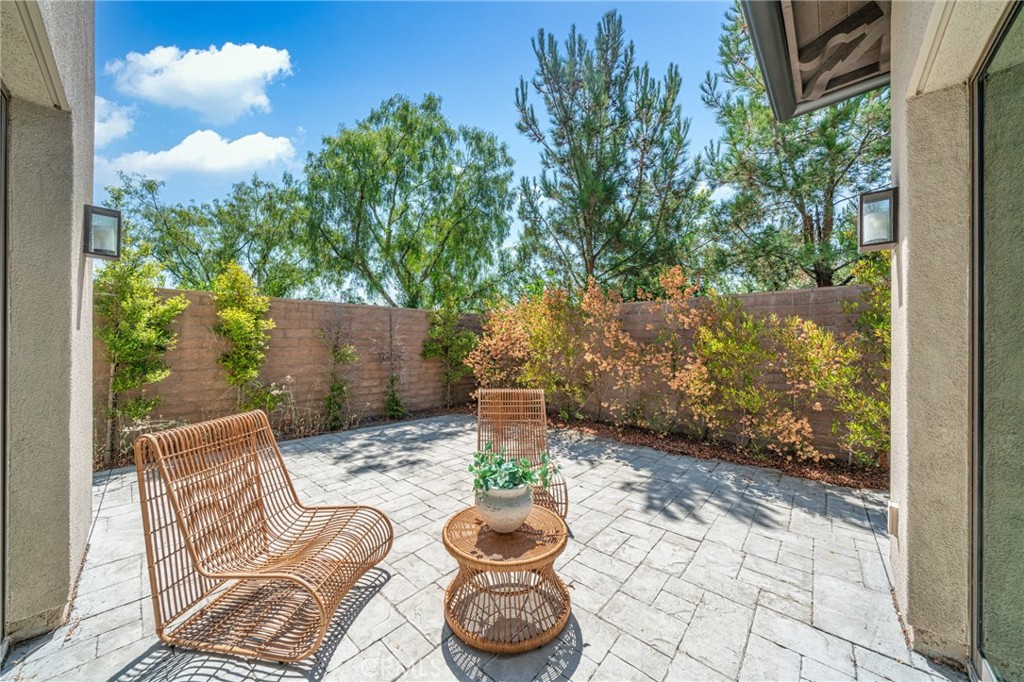 MLS #OC25182658 image #33