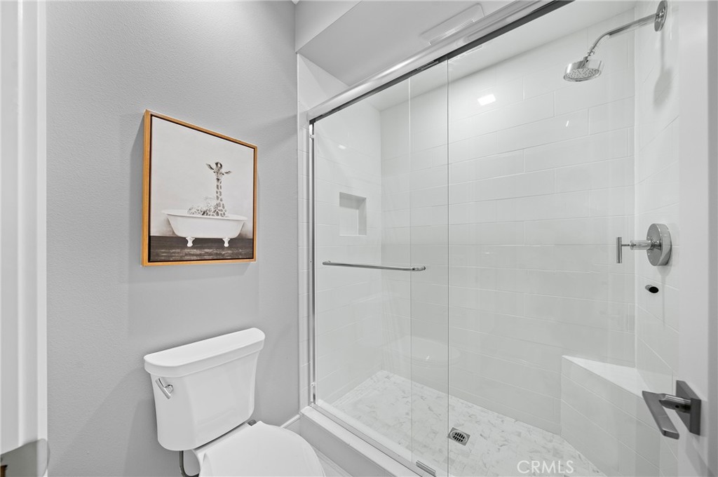 MLS #OC25182658 image #5