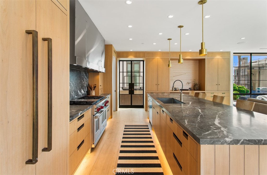 MLS #OC25182686 image #11