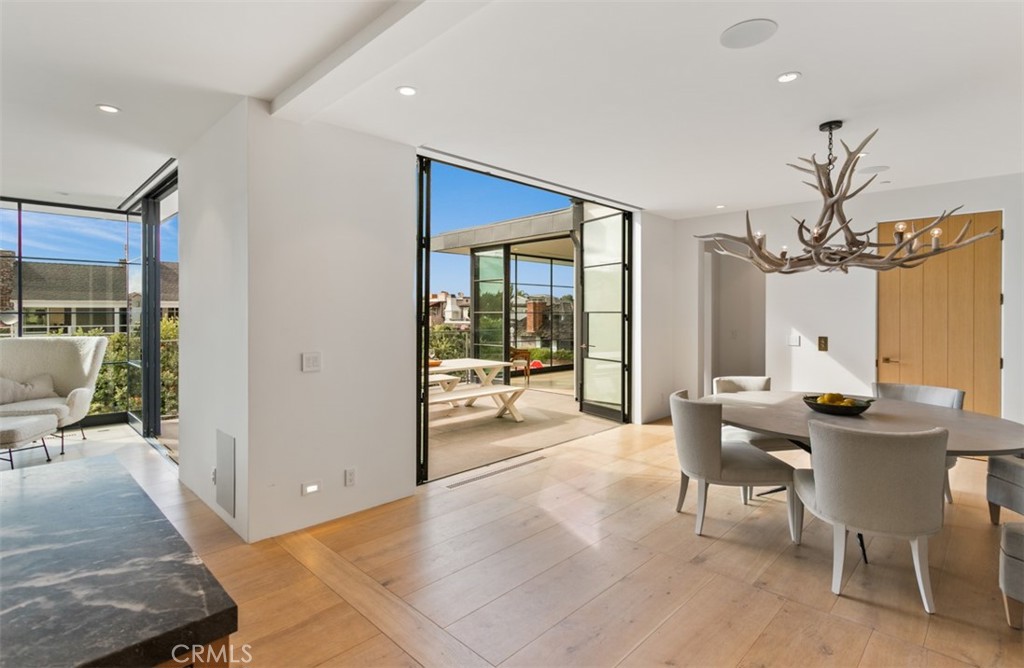 MLS #OC25182686 image #13