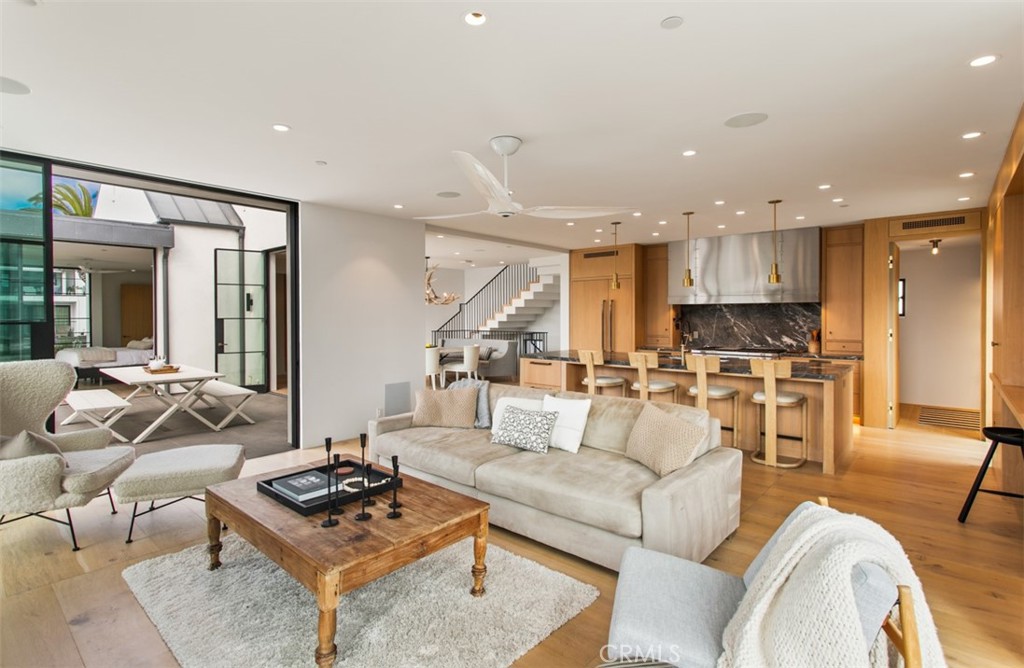 MLS #OC25182686 image #16