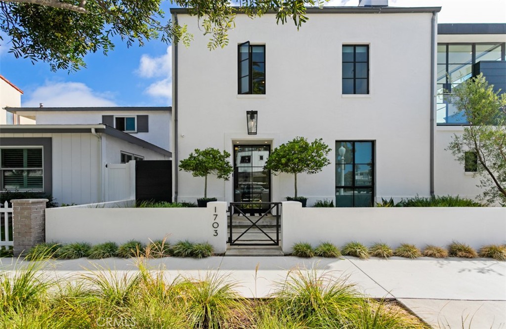 MLS #OC25182686 image #2