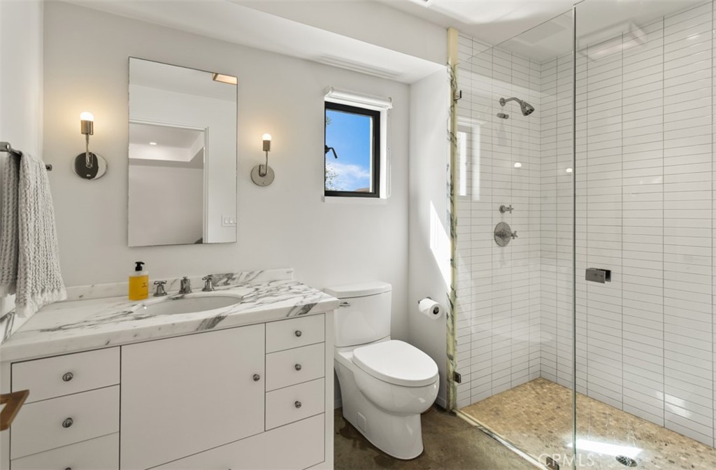 MLS #OC25182686 image #22