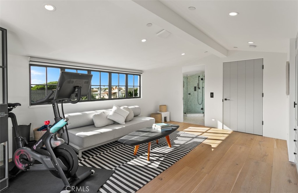 MLS #OC25182686 image #32