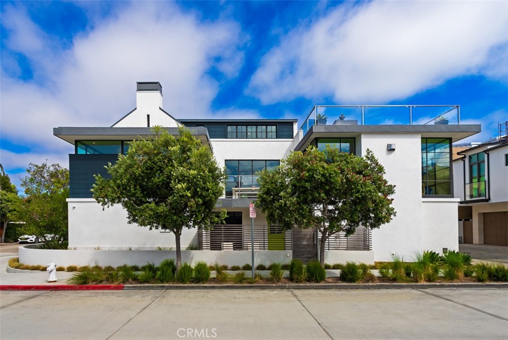 MLS #OC25182686 image #40