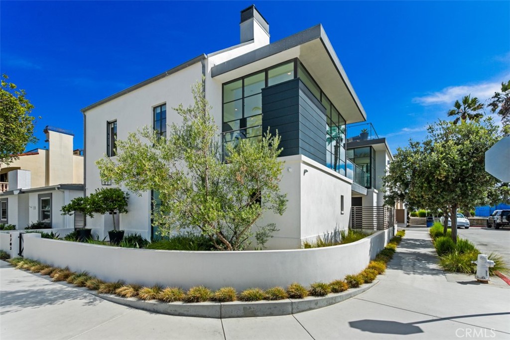 MLS #OC25182686 image #42