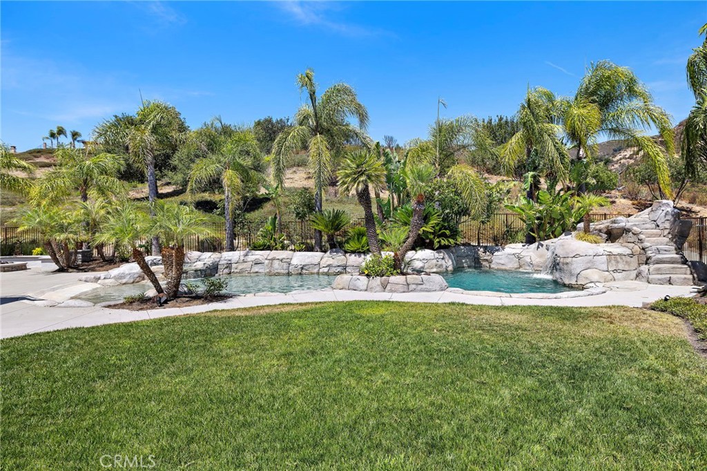 MLS #OC25182725 image #19