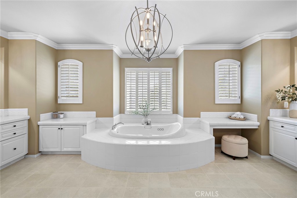 MLS #OC25182725 image #22