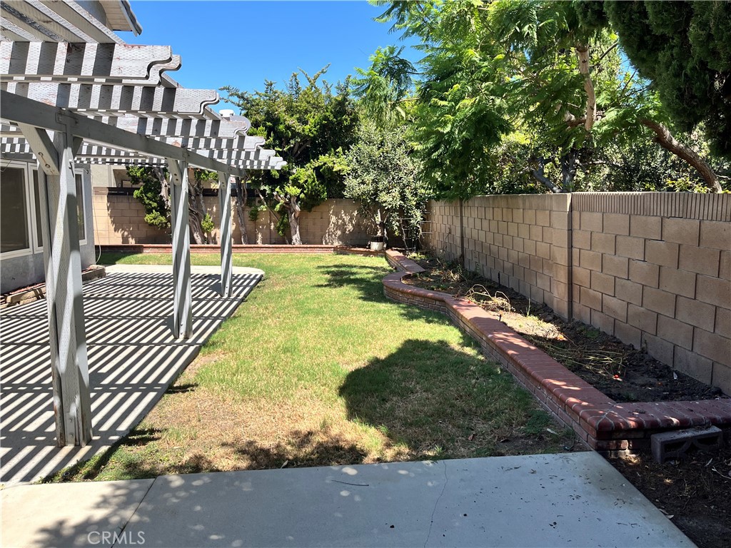 MLS #OC25182739 image #10