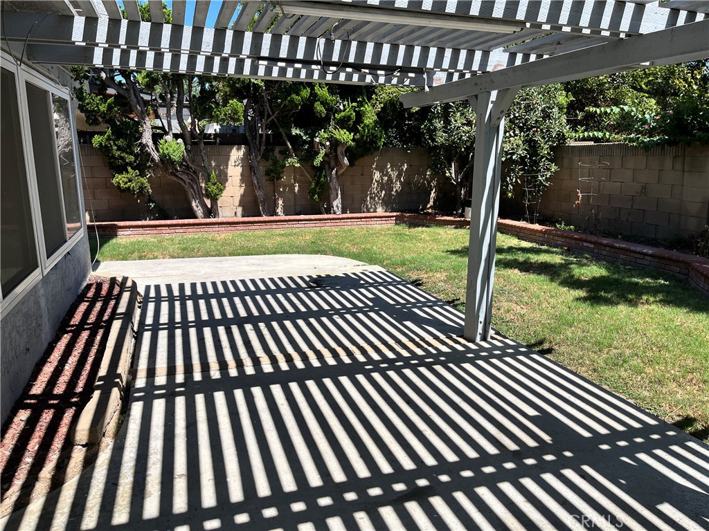 MLS #OC25182739 image #14