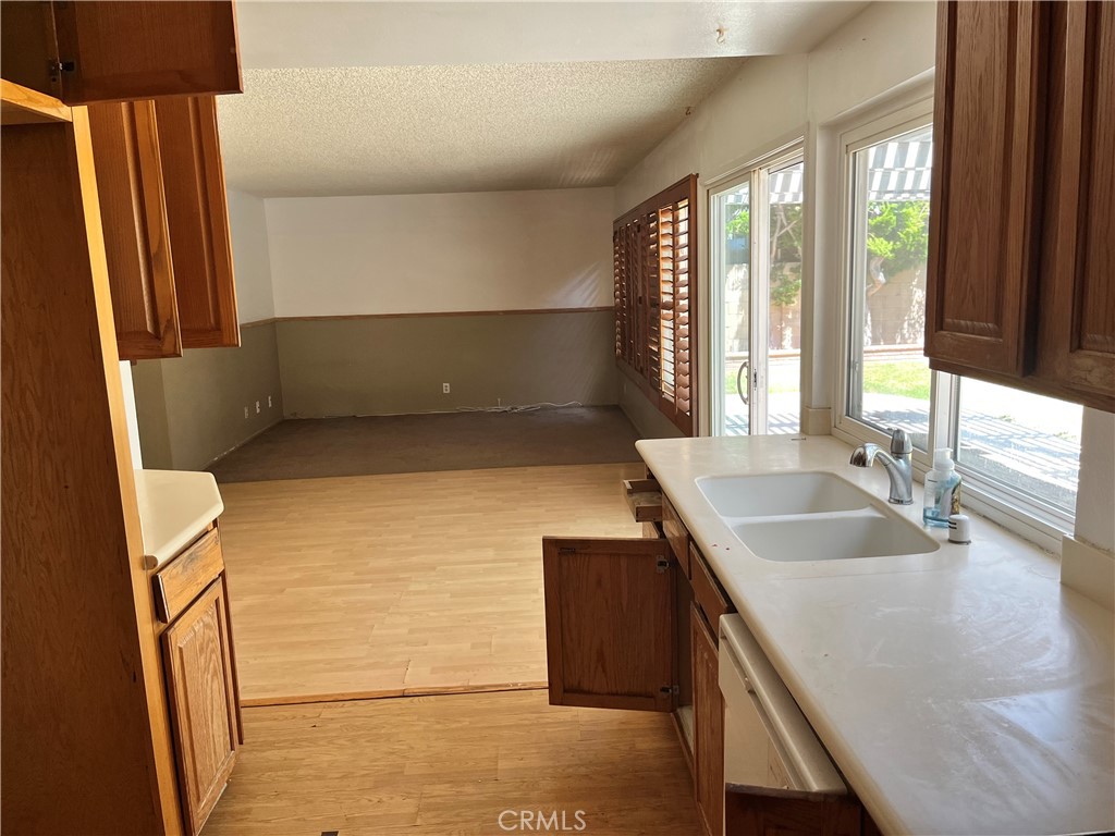 MLS #OC25182739 image #20