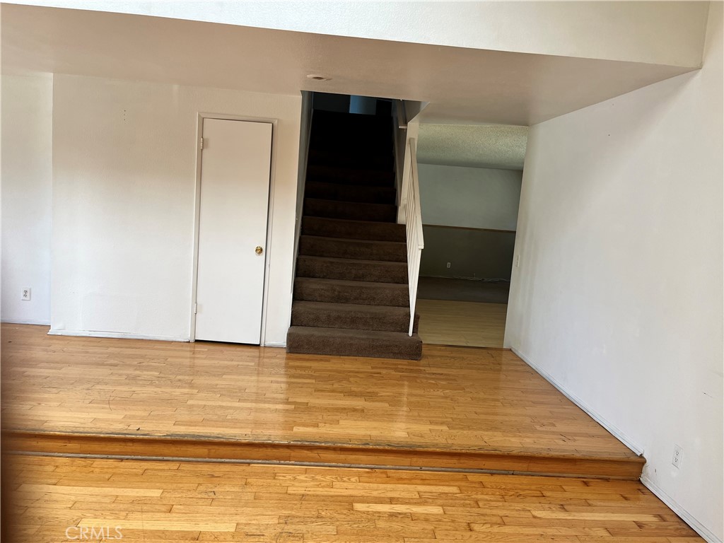 MLS #OC25182739 image #5