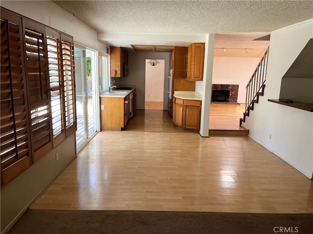 MLS #OC25182739 image #7