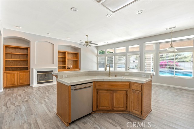 MLS #OC25182765 image #15