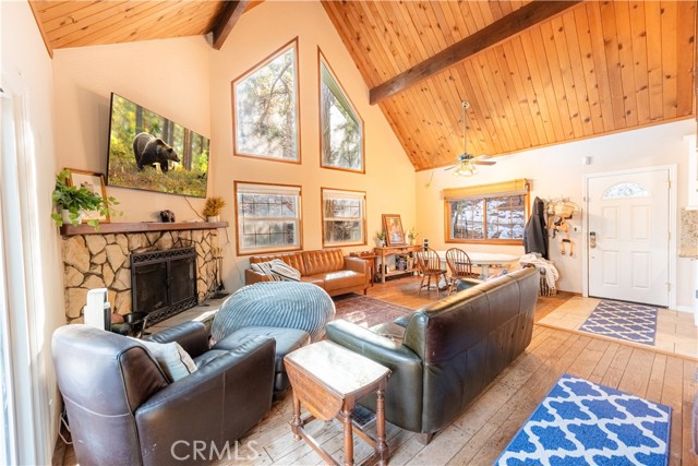 MLS #OC25182776 image #32