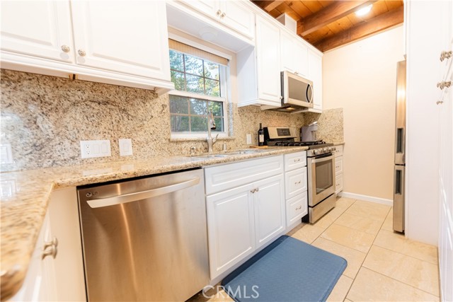 MLS #OC25182776 image #5