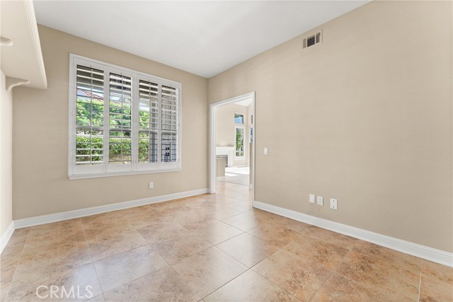 MLS #OC25182821 image #15