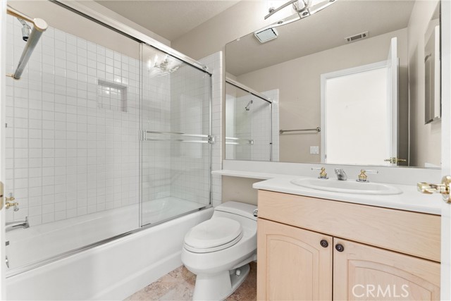 MLS #OC25182821 image #16