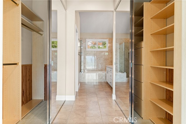 MLS #OC25182821 image #22