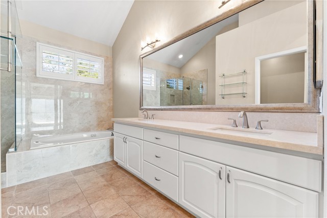 MLS #OC25182821 image #23