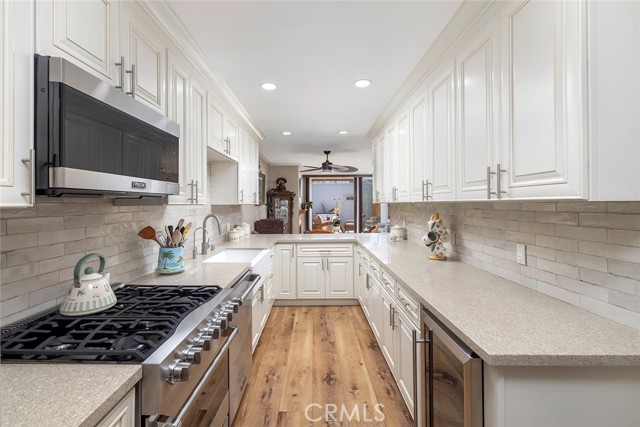 MLS #OC25182869 image #1