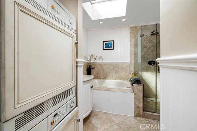 MLS #OC25182869 image #10