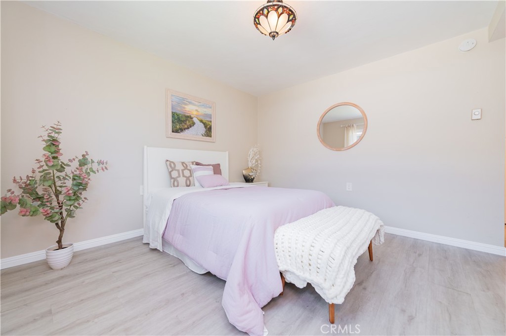 MLS #OC25182948 image #12