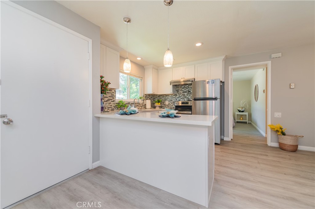 MLS #OC25182948 image #7