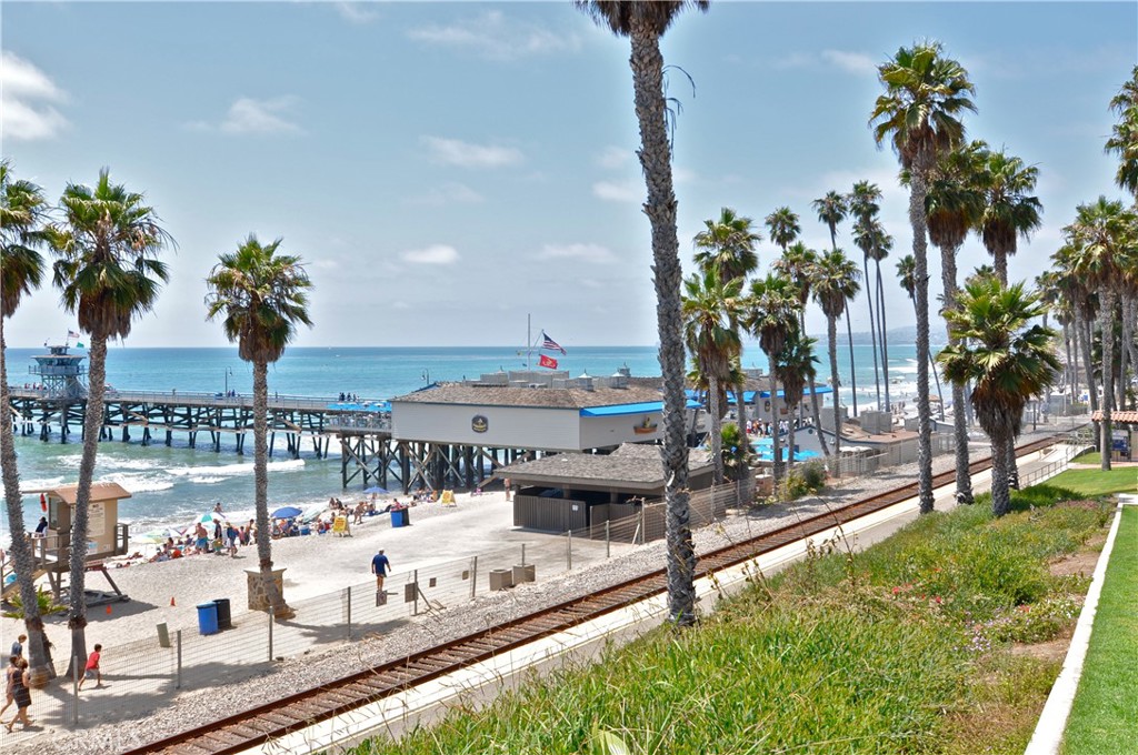 MLS #OC25182995 image #25