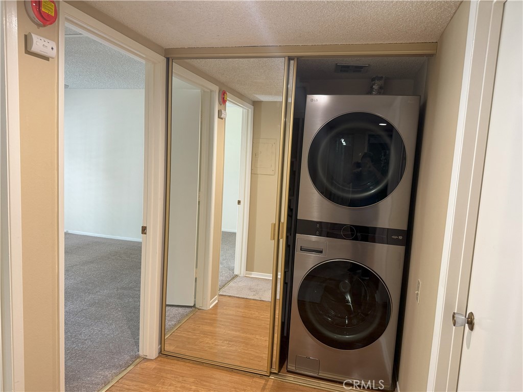 MLS #OC25183196 image #14