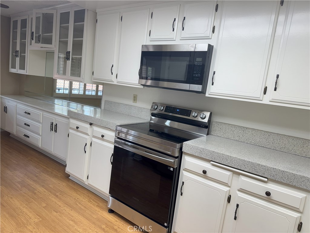 MLS #OC25183196 image #5