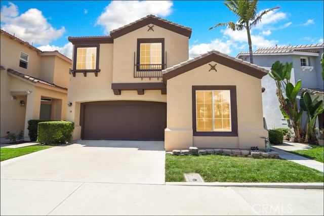 MLS #OC25183212 image #1