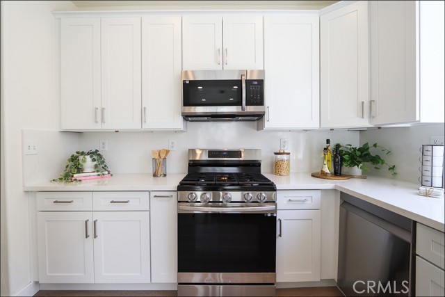 MLS #OC25183212 image #10