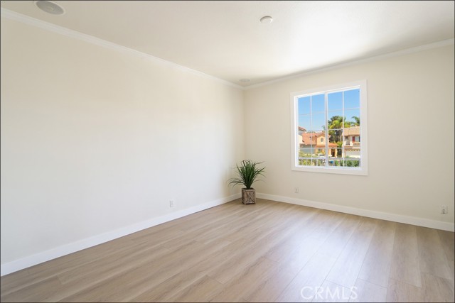 MLS #OC25183212 image #23