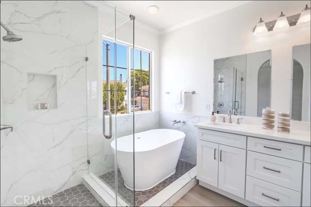 MLS #OC25183212 image #25